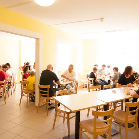 A&o Metro Strizkov Hostel