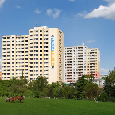 A&o Metro Strizkov Hostel Πράγα