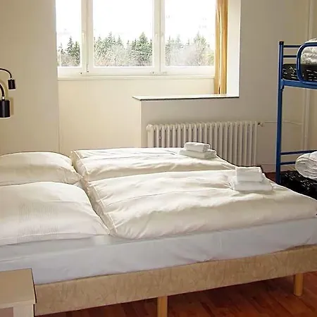 A&o Metro Strizkov Hostel