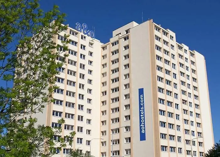 אכסניה A&o Metro Strizkov