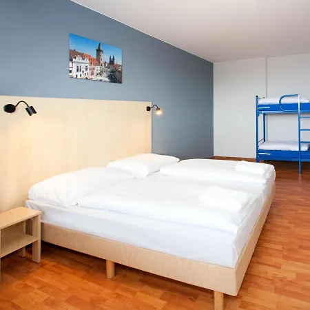 Auberge de jeunesse A&o Metro Strizkov